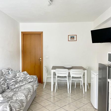 Villa Paradiso لينانو سابيادورو المظهر الخارجي الصورة